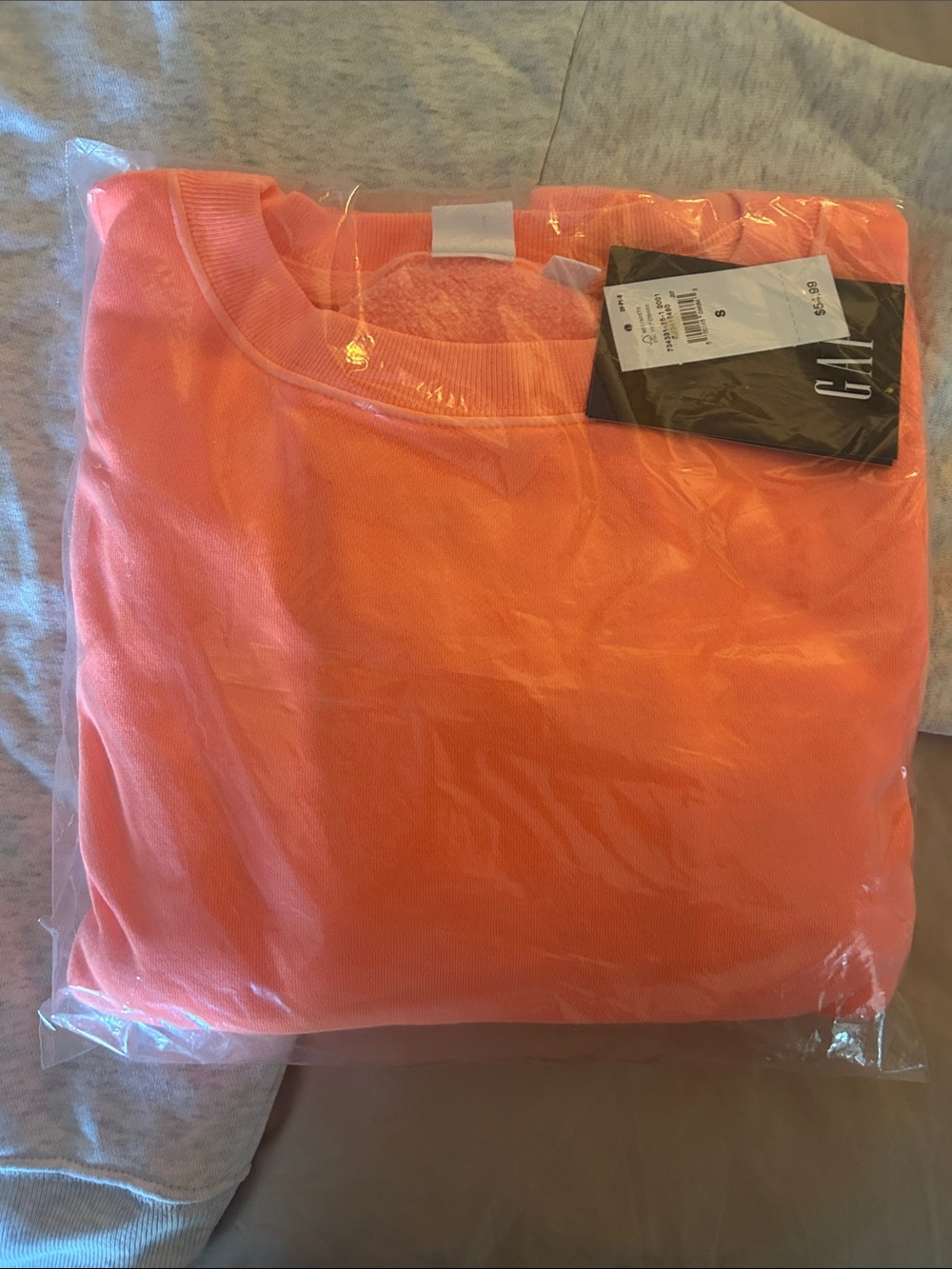GAP Relaxed Wedge Crewneck Sweatshirt in Orange kiss neon